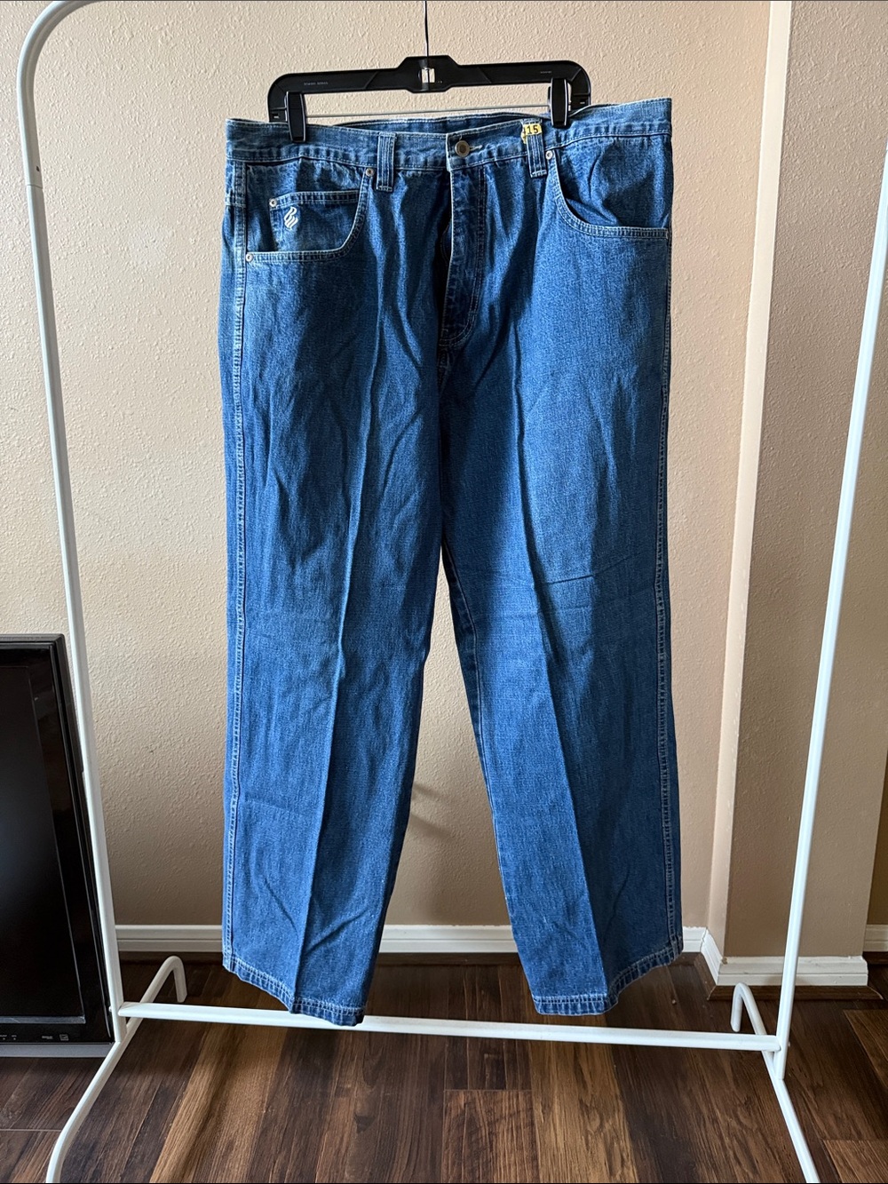Rocawear Men's Blue Straight-Leg Jeans